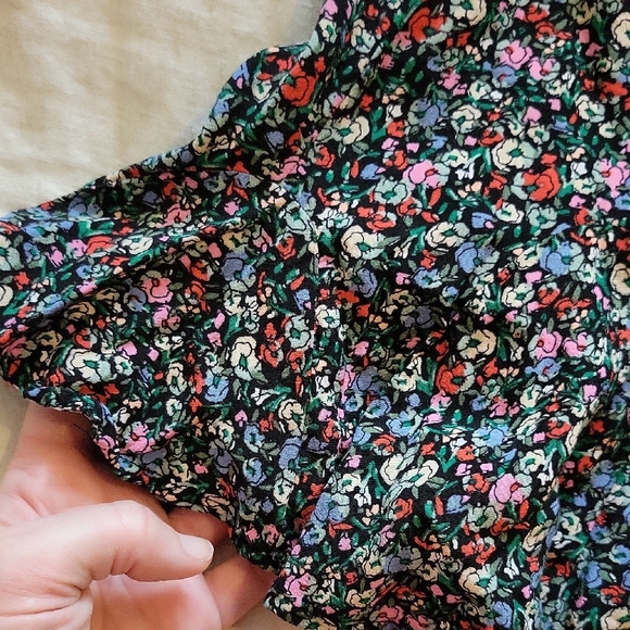 3/$20 LOFT Multicolor Floral Skater Skirt - Picture 3 of 6